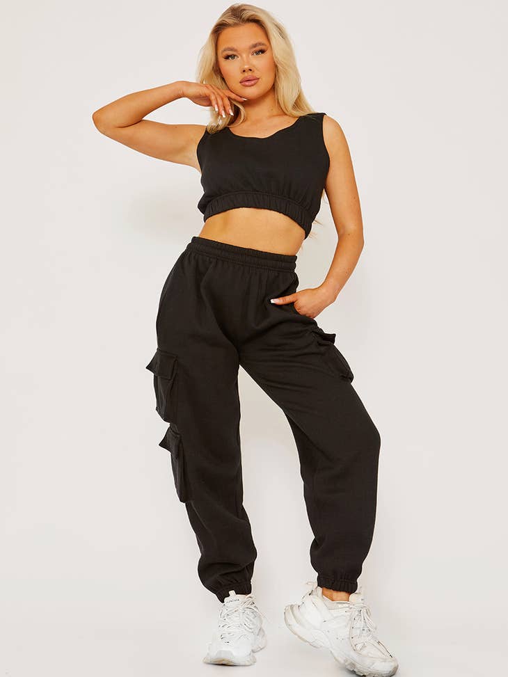 Yarzio Crop top & Cargo joggingbroek met fleeceprint